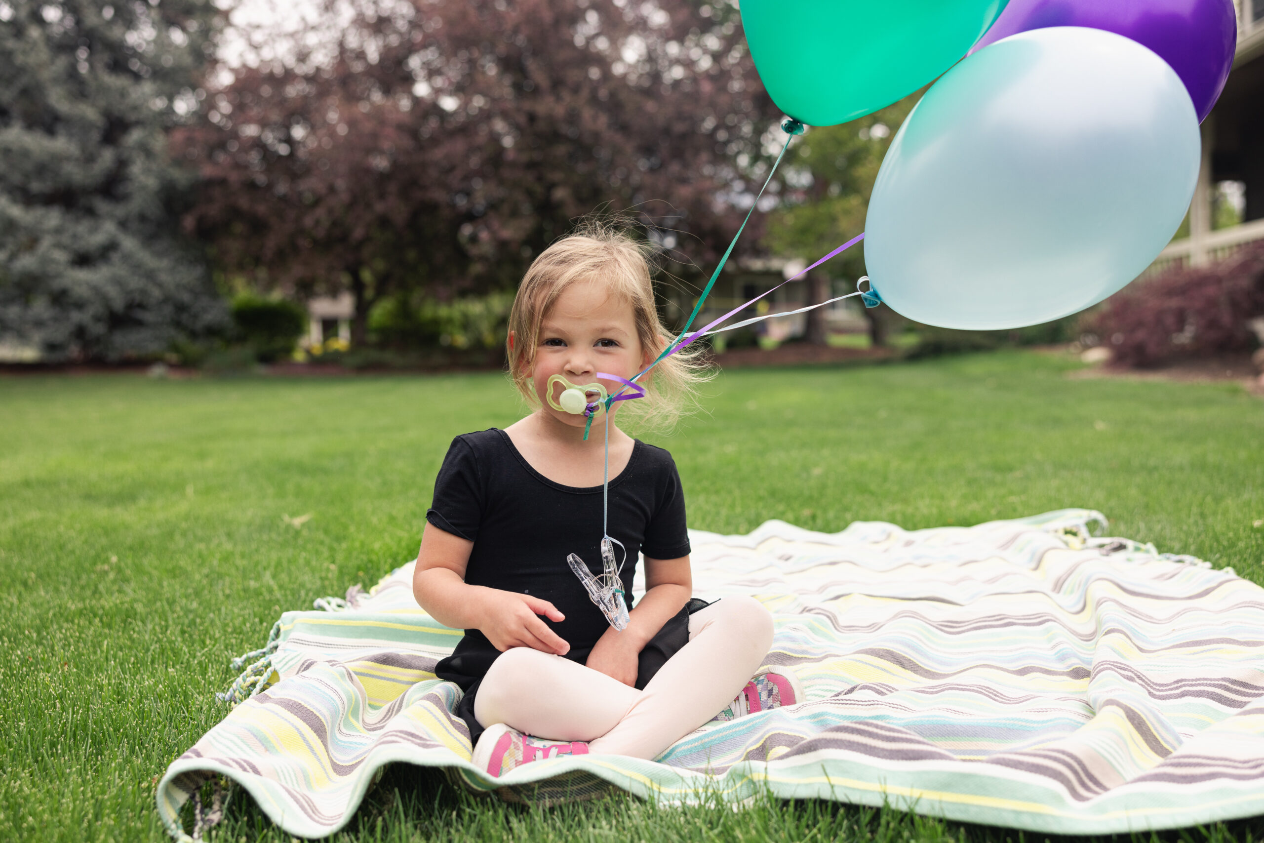 Eagle Idaho Kids Photoshoot with balloons and pacifier