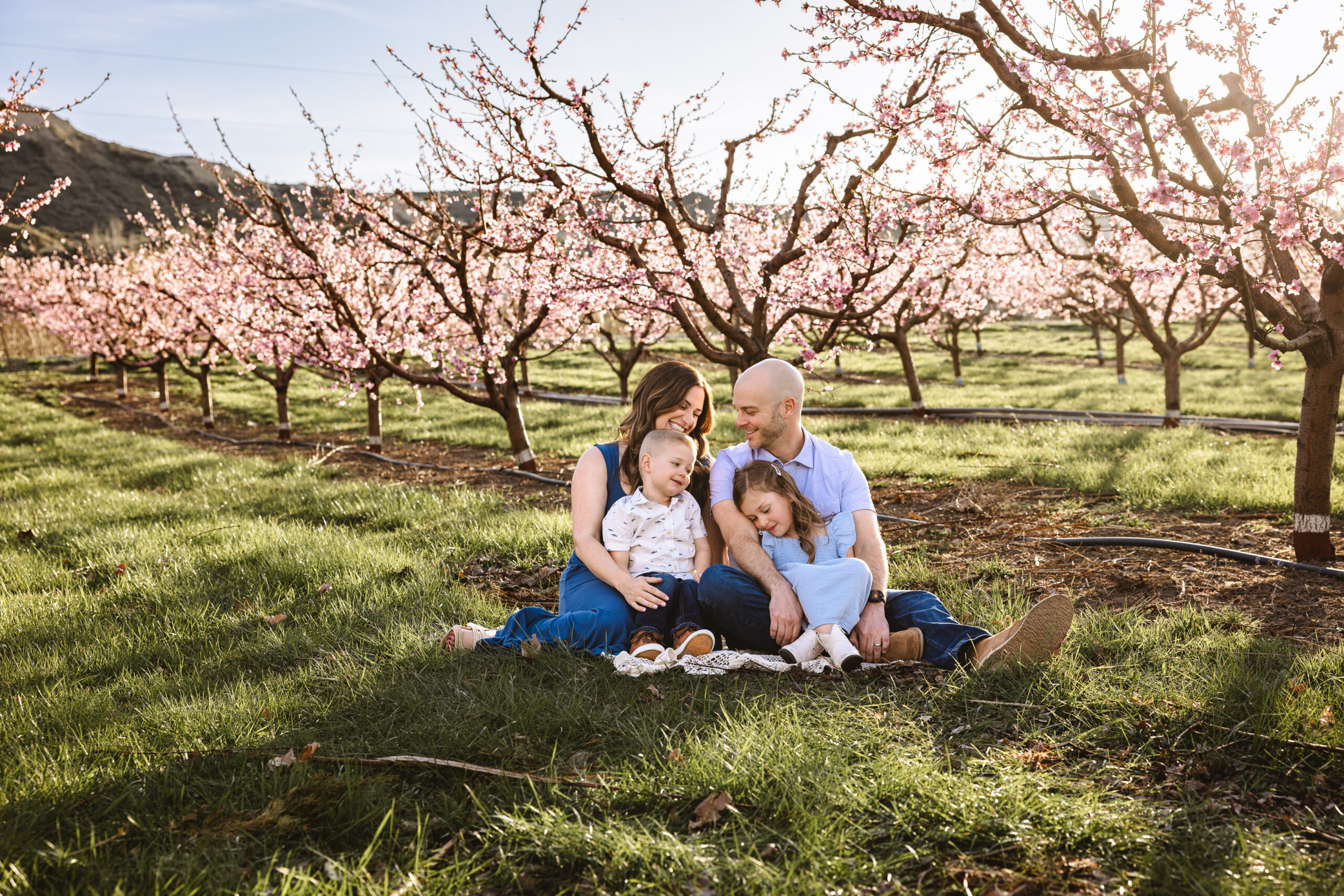 Spring Family Bloom Photos at Gem Orchards